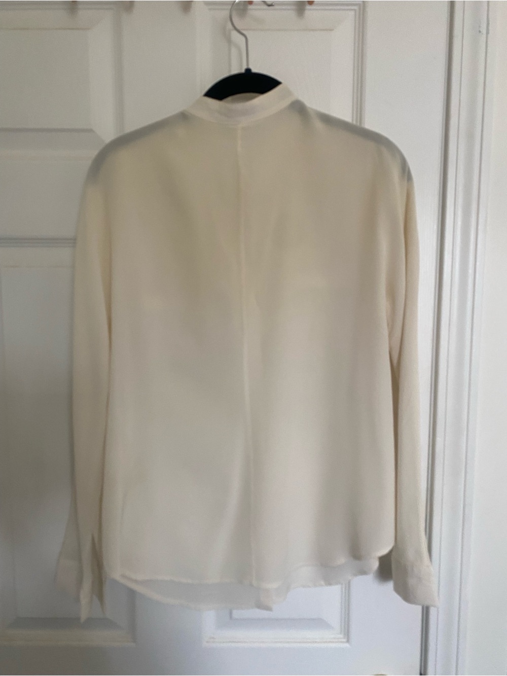 Cuyana 100% silk Cream Split-Neck Long-Sleeve Blouse - Picture 4 of 6